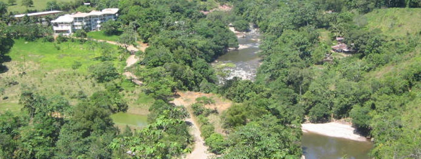Inició actualización del Plan de Ordenación y Manejo de la Cuenca del Río Hacha en Caquetá.