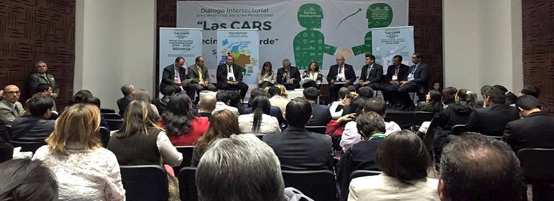 Corporaciones dialogan con gremios del país