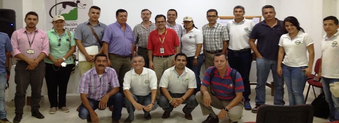 Reunión para revisar aspectos administrativos del comercio de madera en la cuenca del Río Putumayo