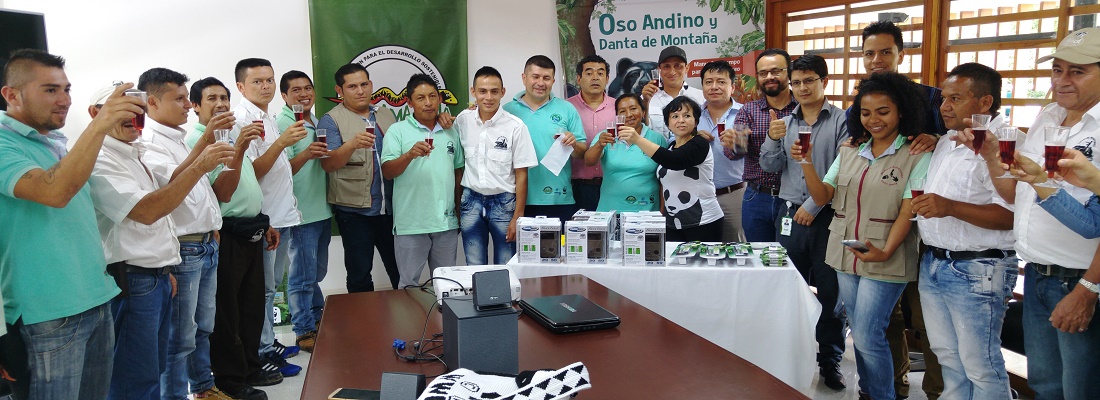 Entrega cámaras trampa para continuar tareas de monitoreo Plan de Conservación de Oso Andino y Danta de Montaña en Putumayo